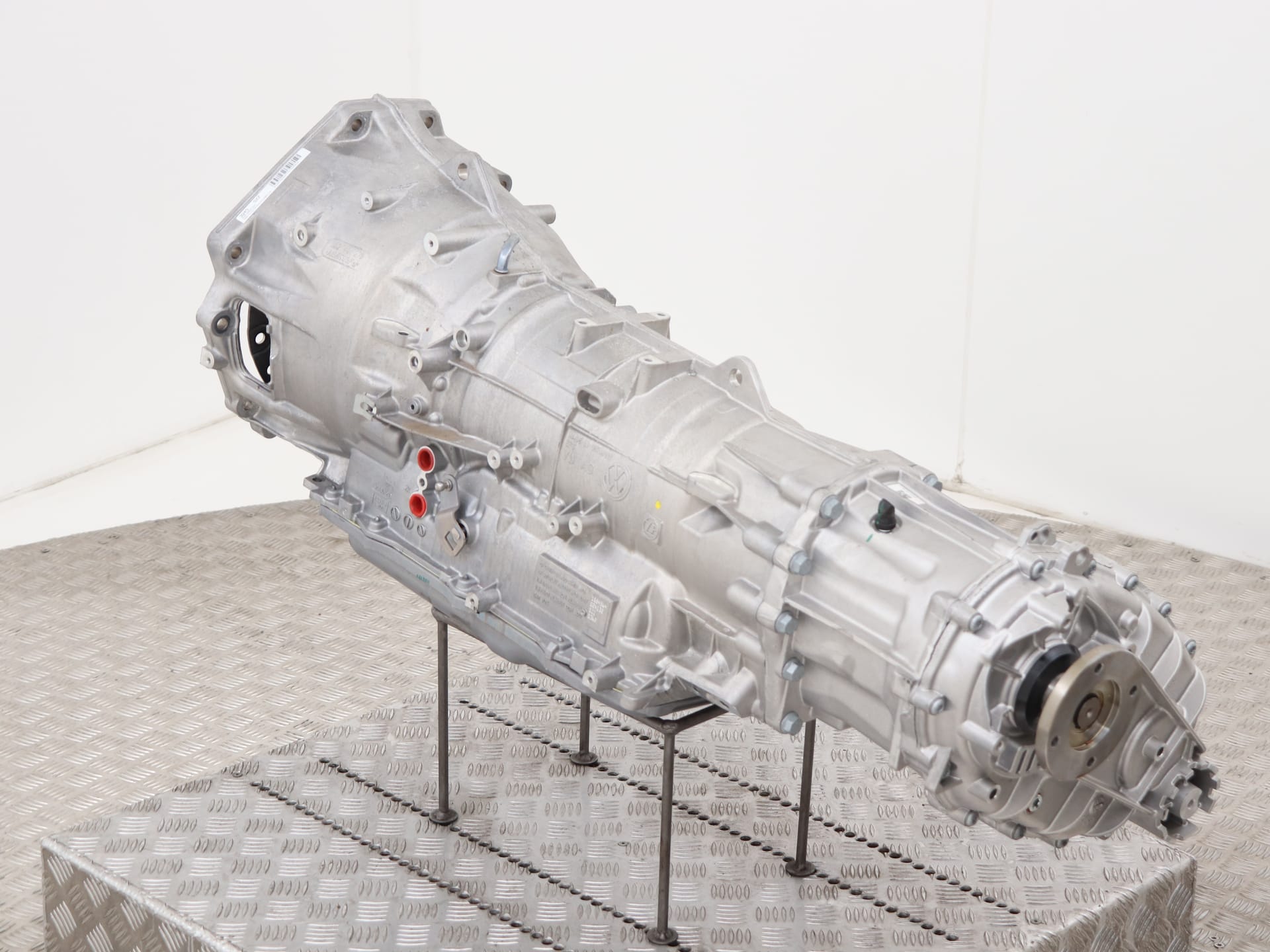 Used Volkswagen Amarok Gearbox - 0DR300036D SZZ - AUTOMATERIALEN RONALD ...