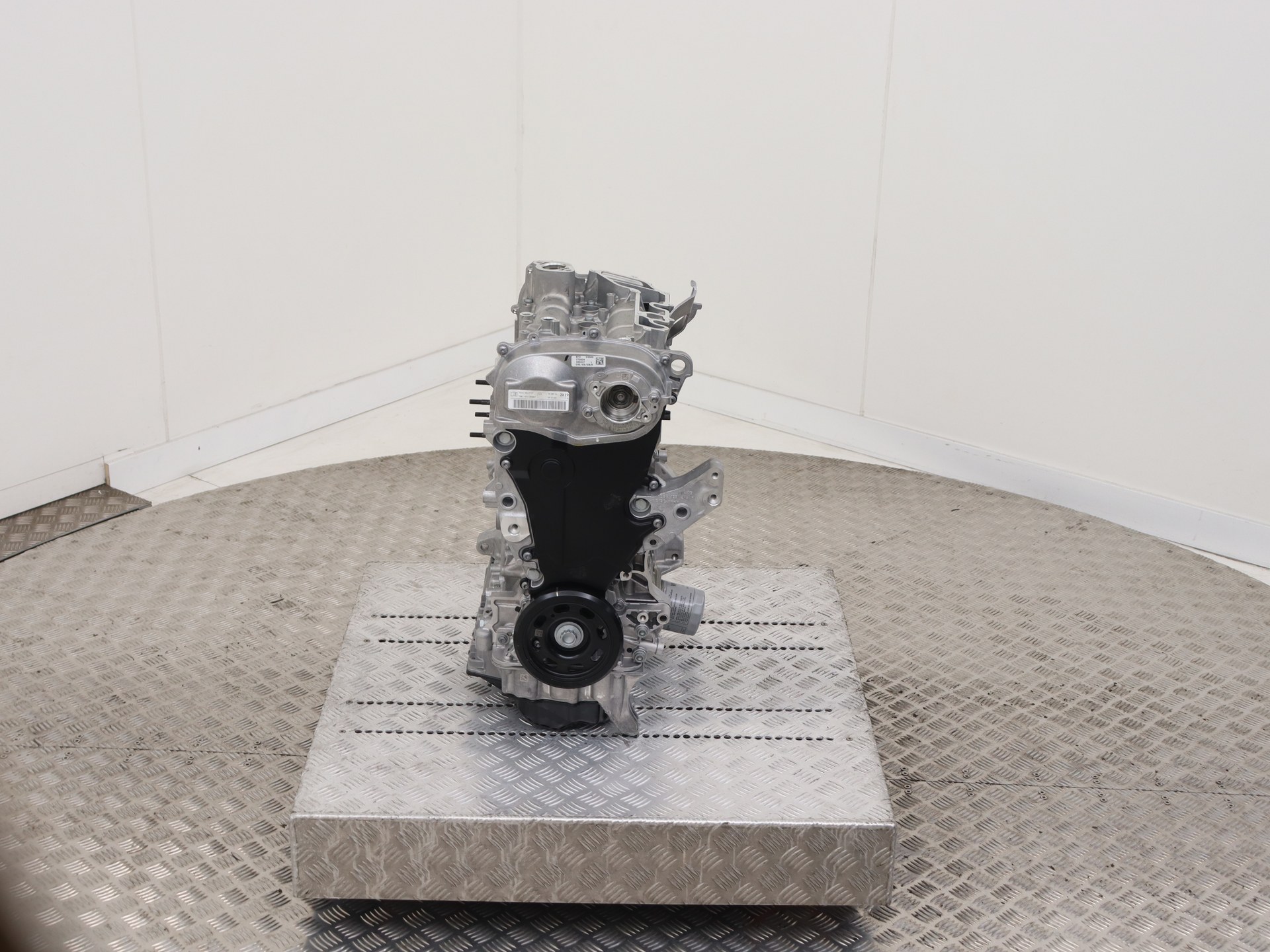 Engine Volkswagen Tiguan 1.5 TSI eHybrid 204 - 05E100010DL DUC