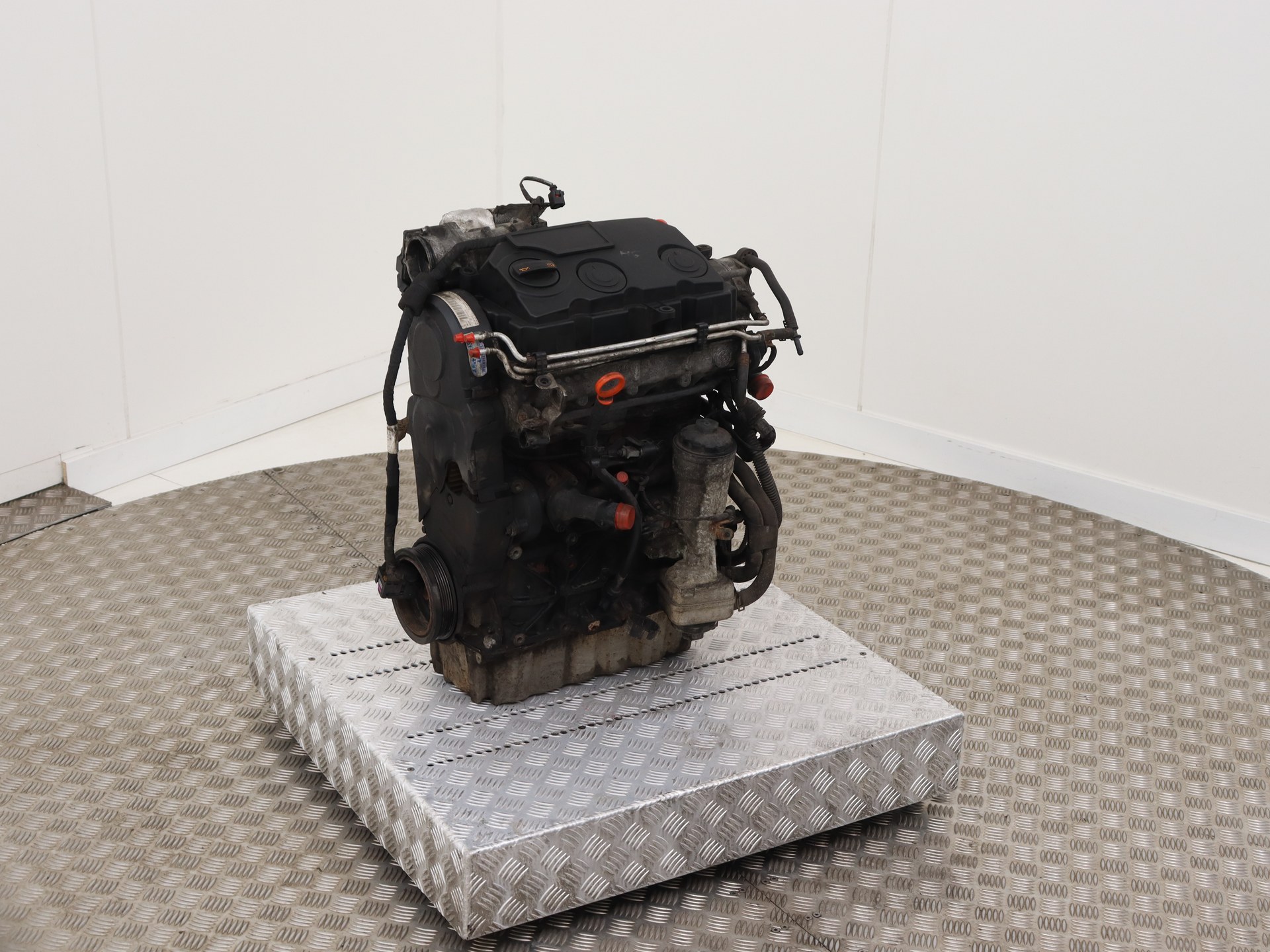 Engine Volkswagen Caddy III 1.9 TDI - 03G100037H BLS