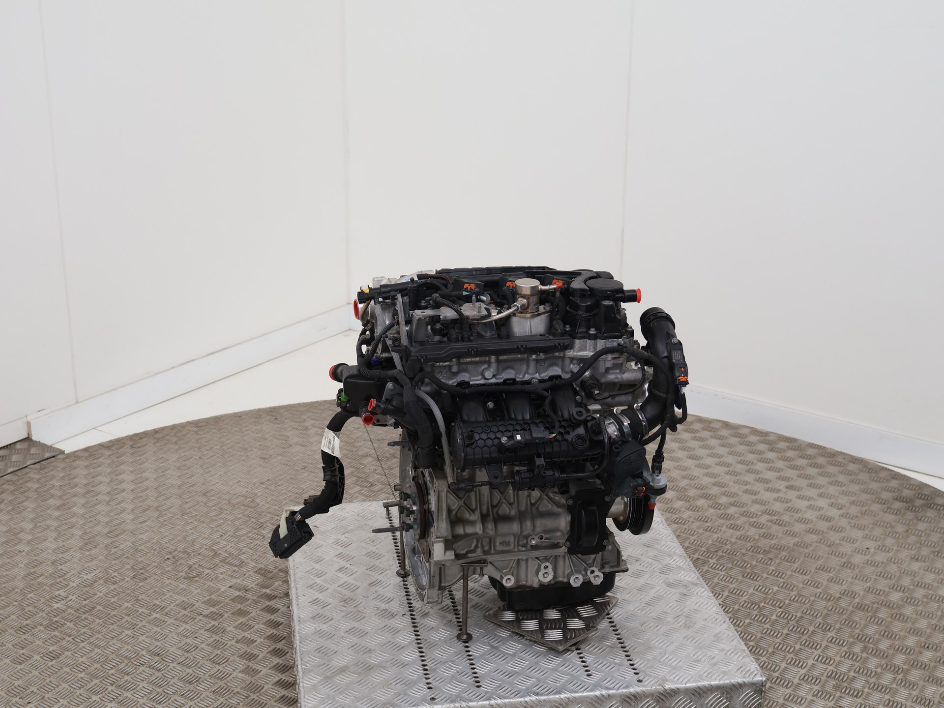 Vti Engine Shell Engine Peugeot 2008 1.2 VTi 12V PureTech 100 - 1627638180 EB2ADTD
