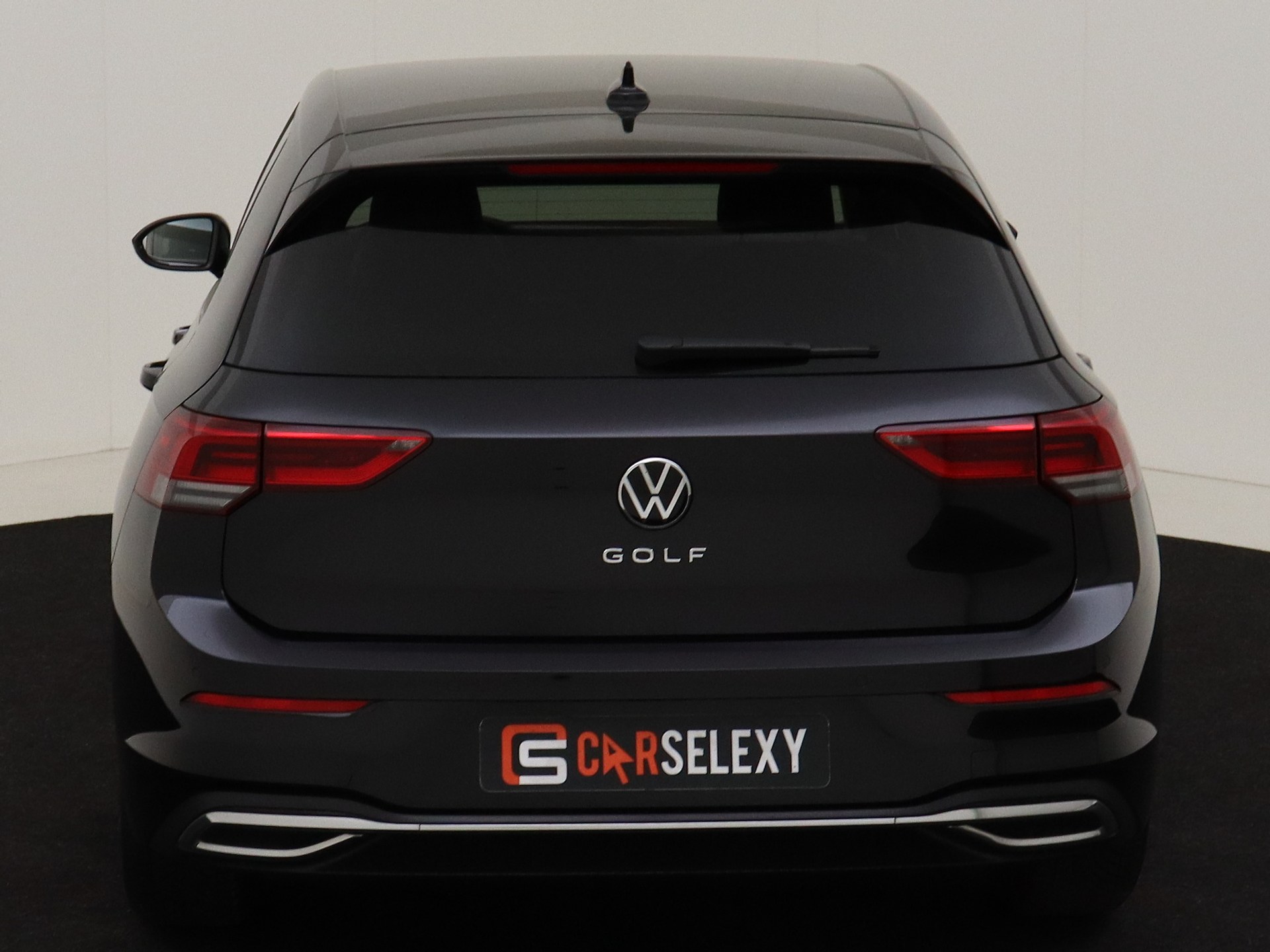 Volkswagen Golf 1.5 TSI Active van CarSelexy dealer Autobedrijf Korterink in Rouveen