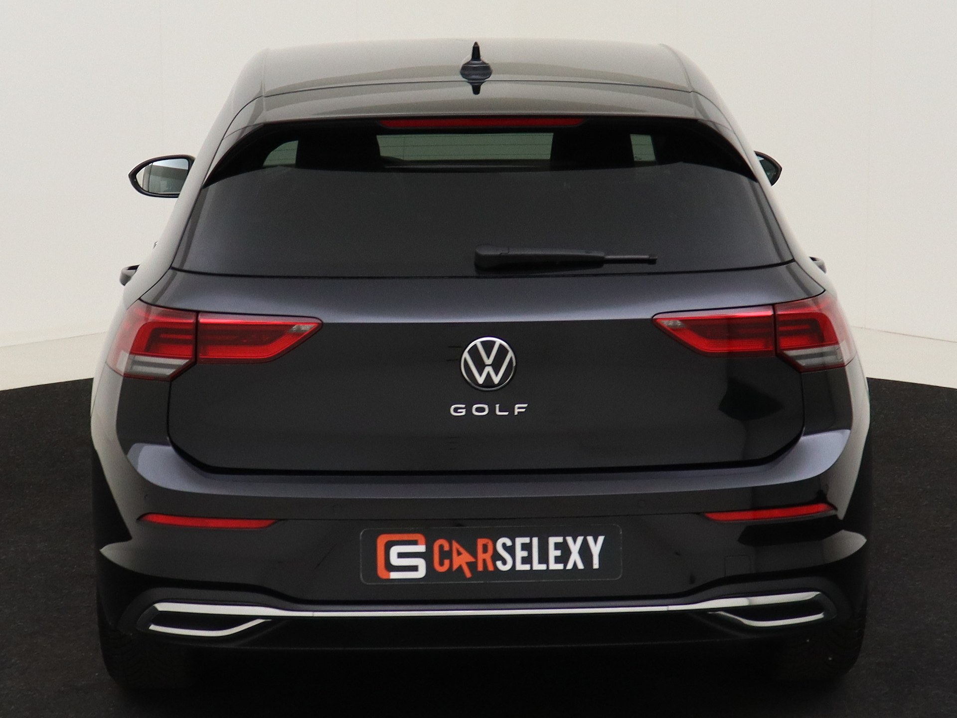 Volkswagen Golf 1.0 TSI 110pk Active¦Navi via app¦Digitaal van CarSelexy dealer DamstéAuto in Nieuwegein