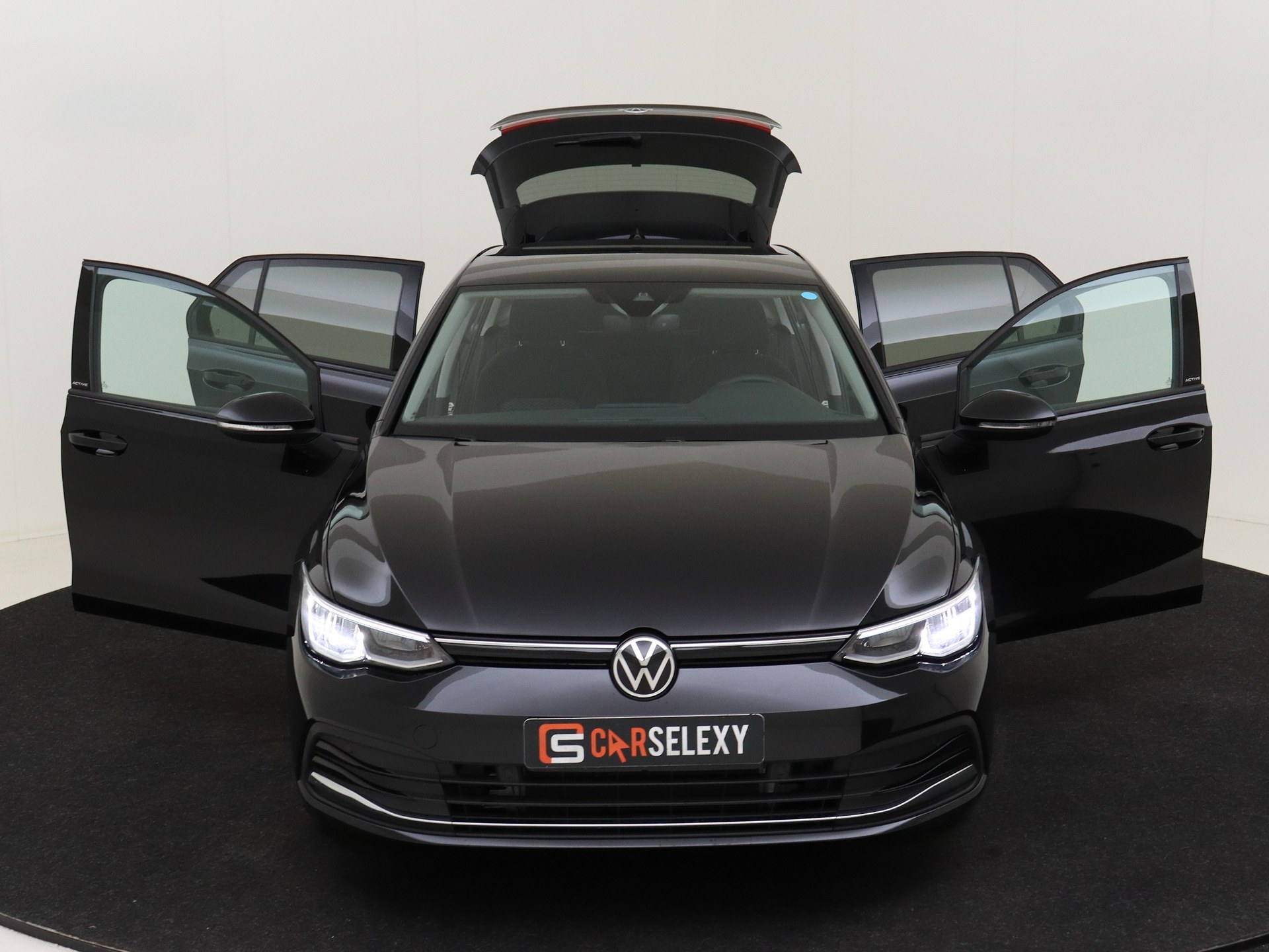 Volkswagen Golf 1.5 TSI Active van CarSelexy dealer Autobedrijf Kleverlaan B.V. Limmen in Limmen