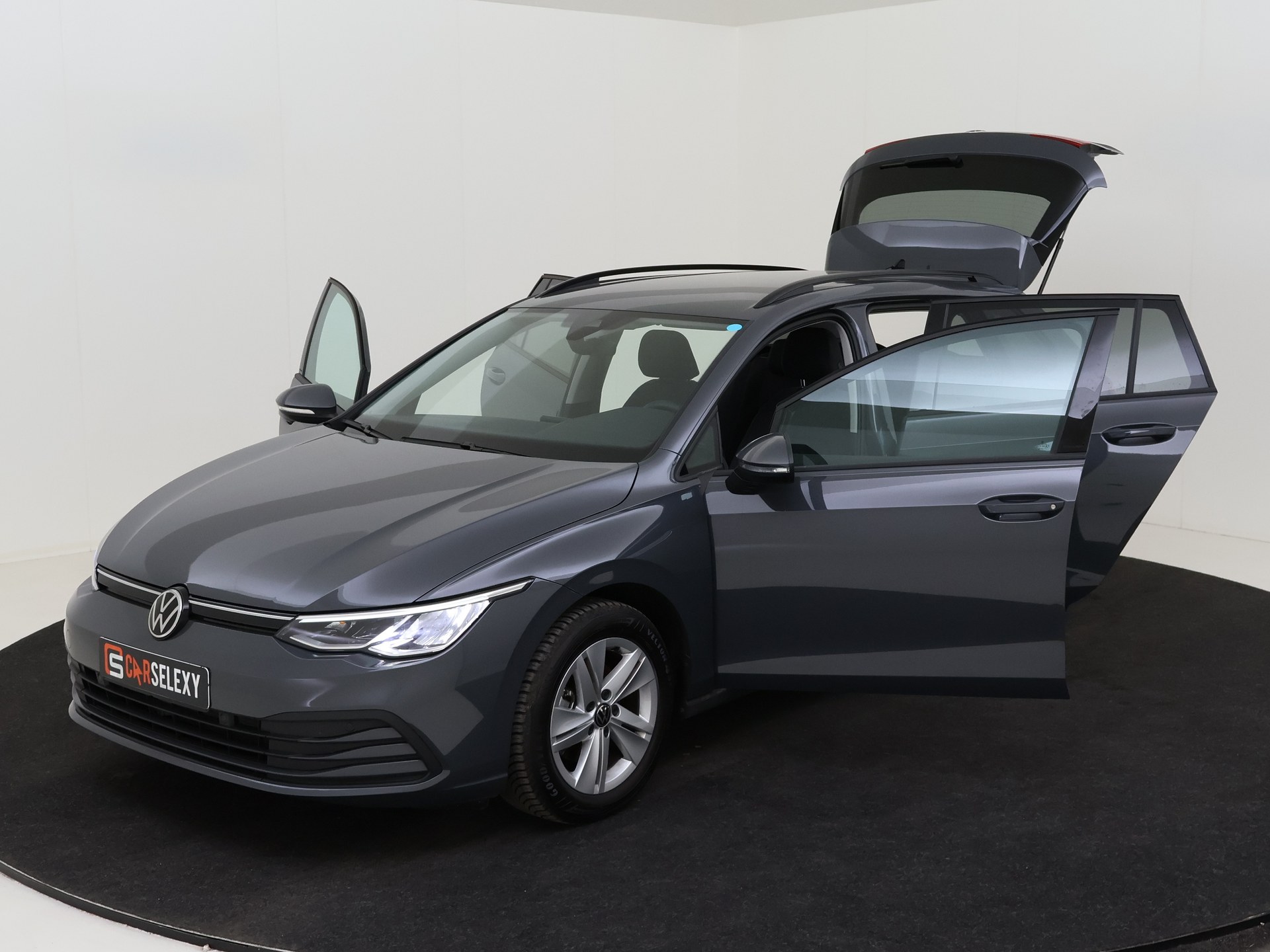 Volkswagen Golf Variant 1.0 TSI Life Bns van CarSelexy dealer Wijnand's Auto Service  in Bunschoten