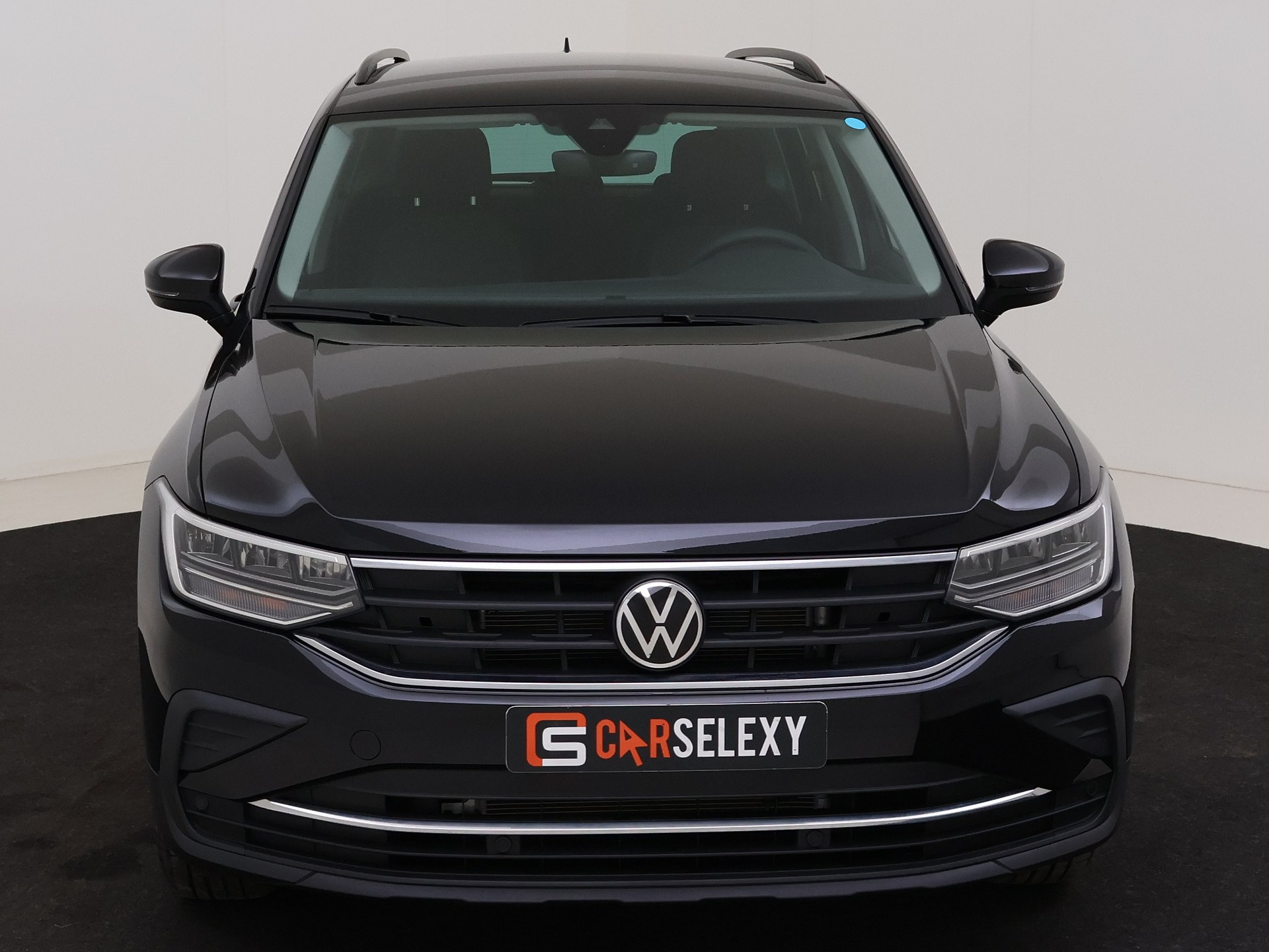Volkswagen Tiguan 1.5 TSI Life (150 pk) van CarSelexy dealer Liewes Roden B.V in Roden