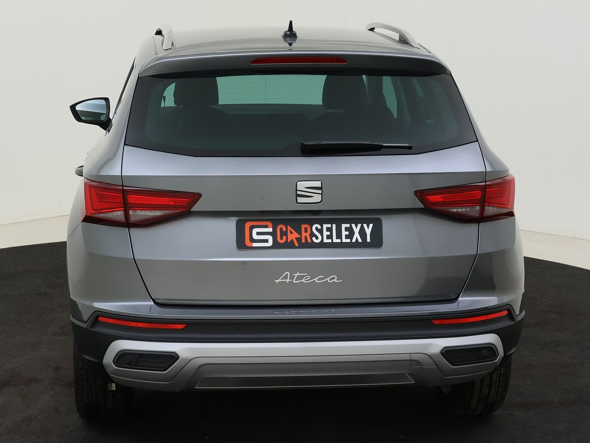 SEAT Ateca 1.5 TSI Xperience van CarSelexy dealer Steza Emmeloord in Emmeloord