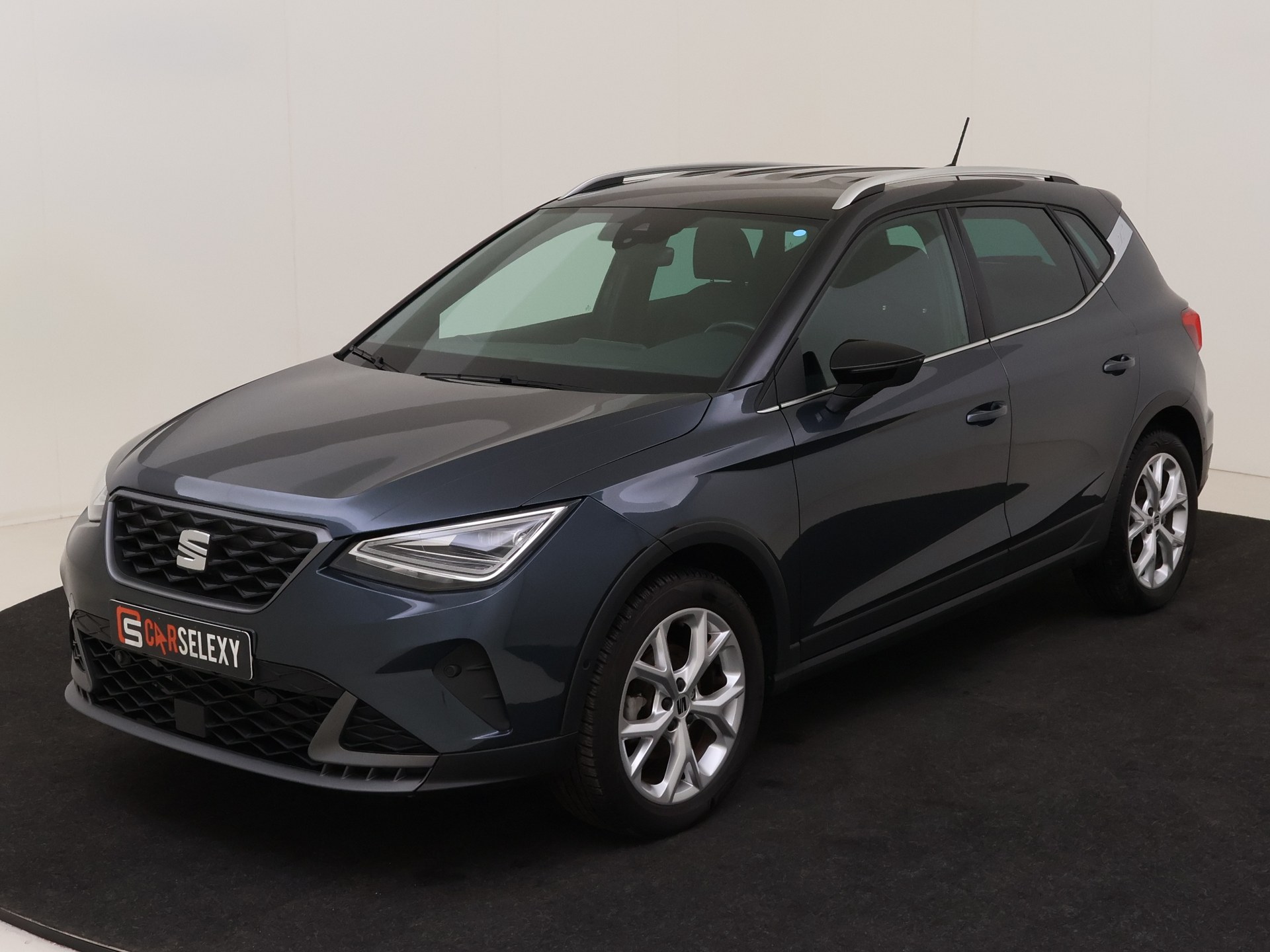 SEAT Arona SEAT Arona 1.0 TSI FR Intense / Camera / Apple Carplay van Steza Emmeloord in Emmeloord