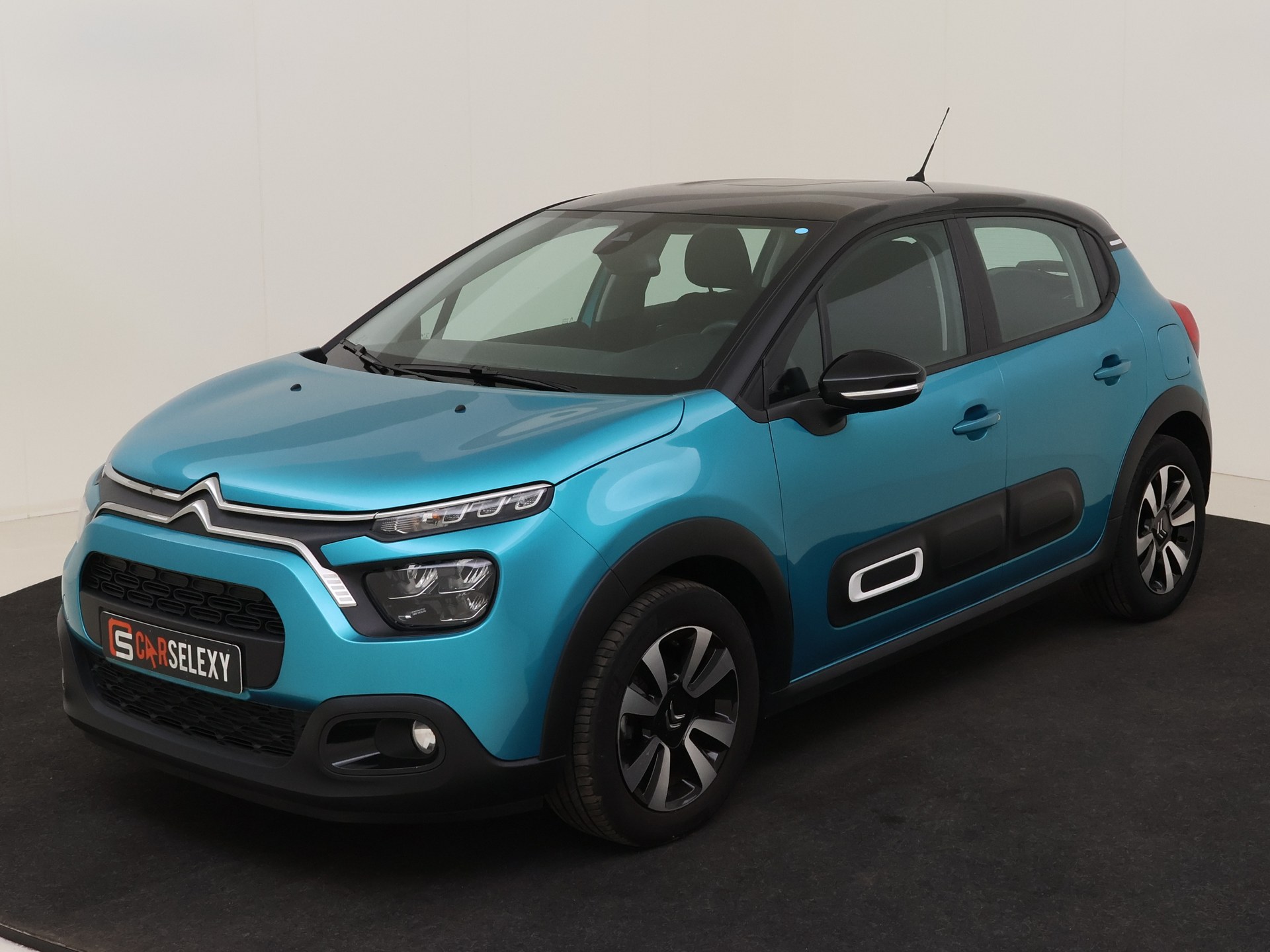 Citroën C3 83PK Shine STOELVERW van Auto Aaltink in Nijverdal