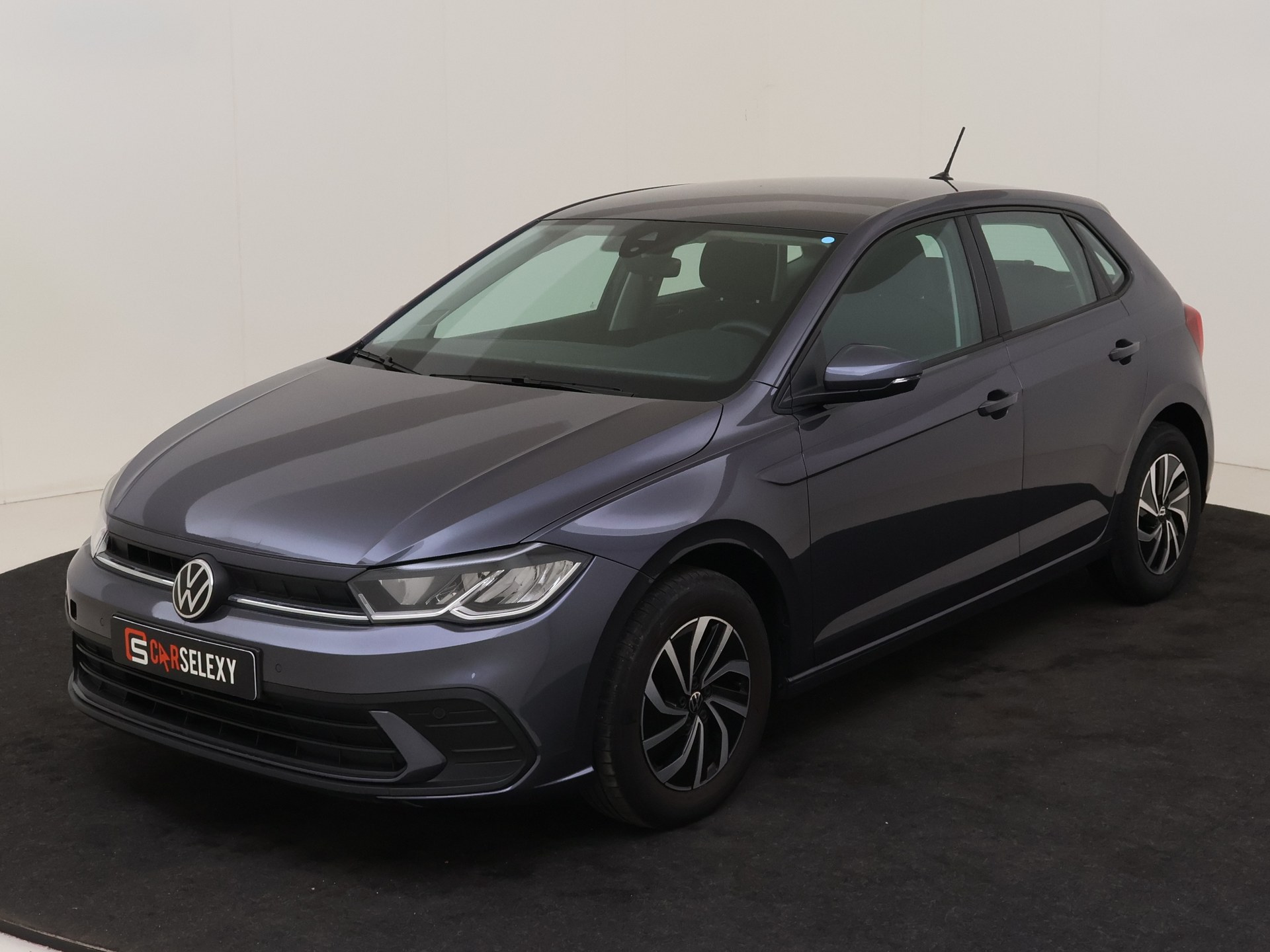 Volkswagen Polo 1.0 TSI Life Edition van Autobedrijf H. Kuper in Siddeburen