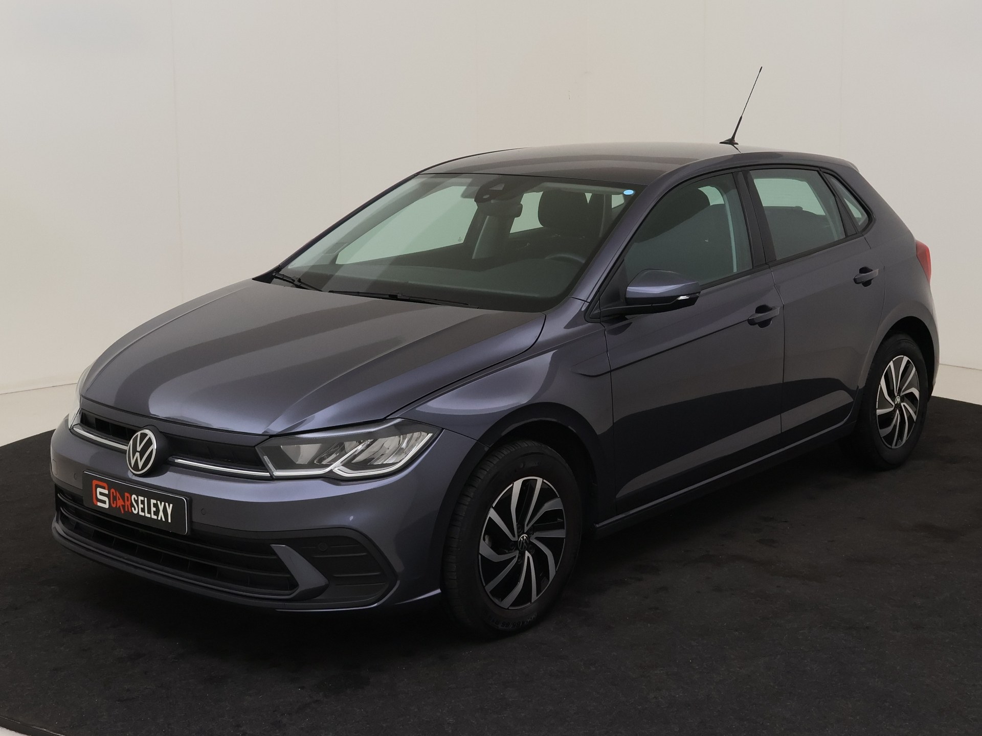 Volkswagen Polo 1.0 TSI Life Edition van Jan van Dijk in Brielle