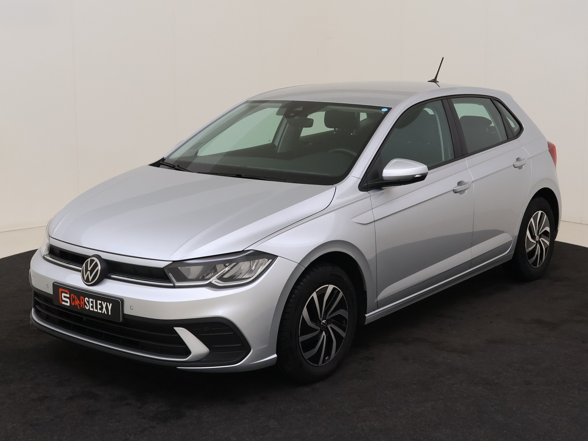 Volkswagen Polo 1.0 TSI (95Pk) Life Camera LED Géén Afleverkosten van Autobedrijf Ambergen Winschoten in Winschoten