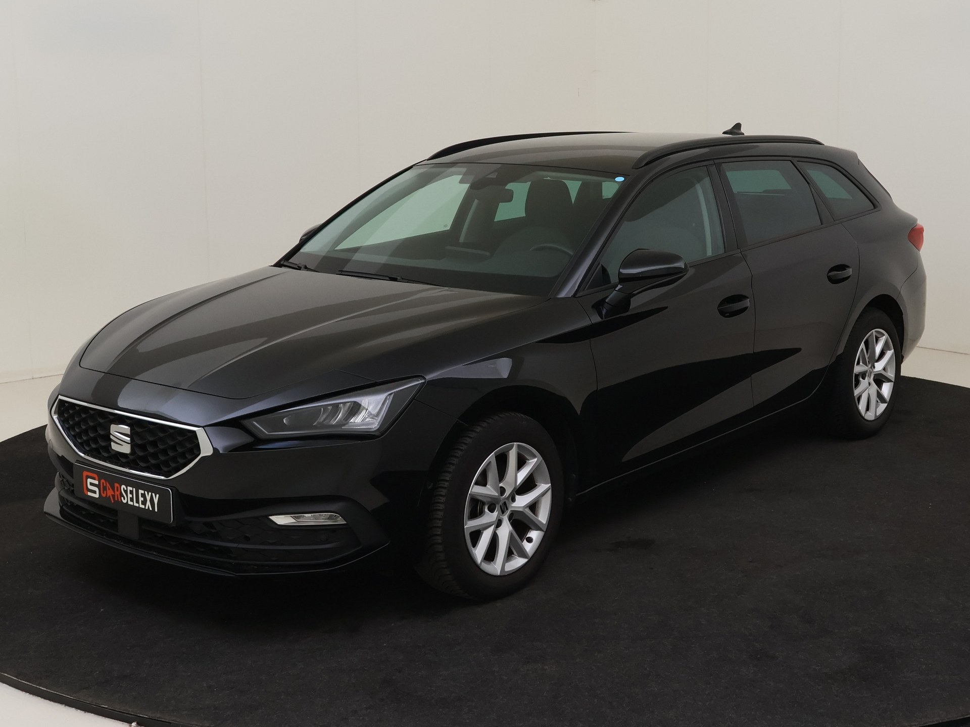 SEAT Leon Sportstourer 1.0 eTSI Style van Autobedrijf H. Kuper in Siddeburen
