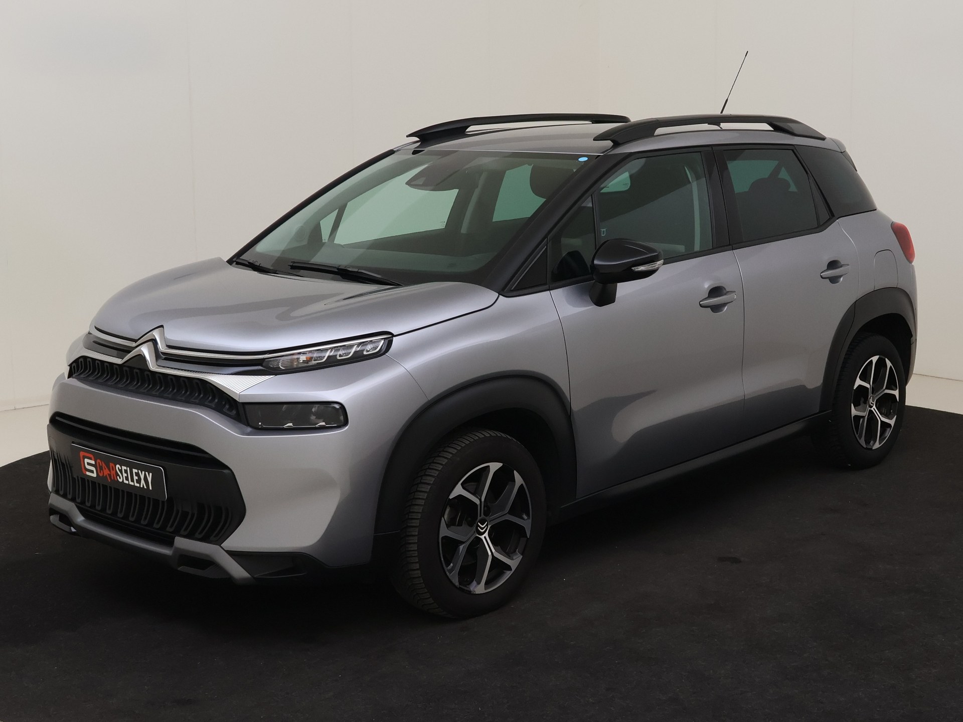 Citroën C3 Aircross PureTech 110pk Plus van DamstéAuto in Nieuwegein