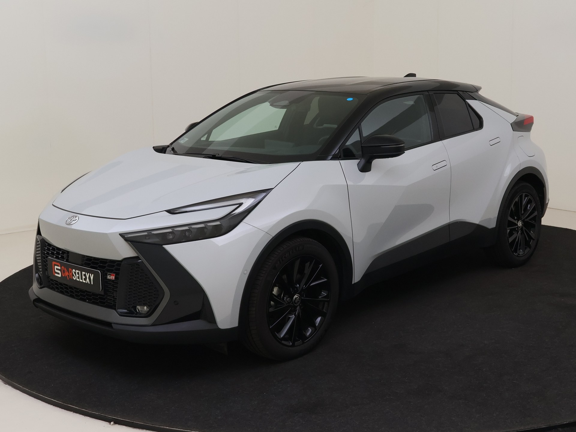 Toyota C-HR 2.0 Hyb 200 GR SPORT van Auto Aaltink in Nijverdal