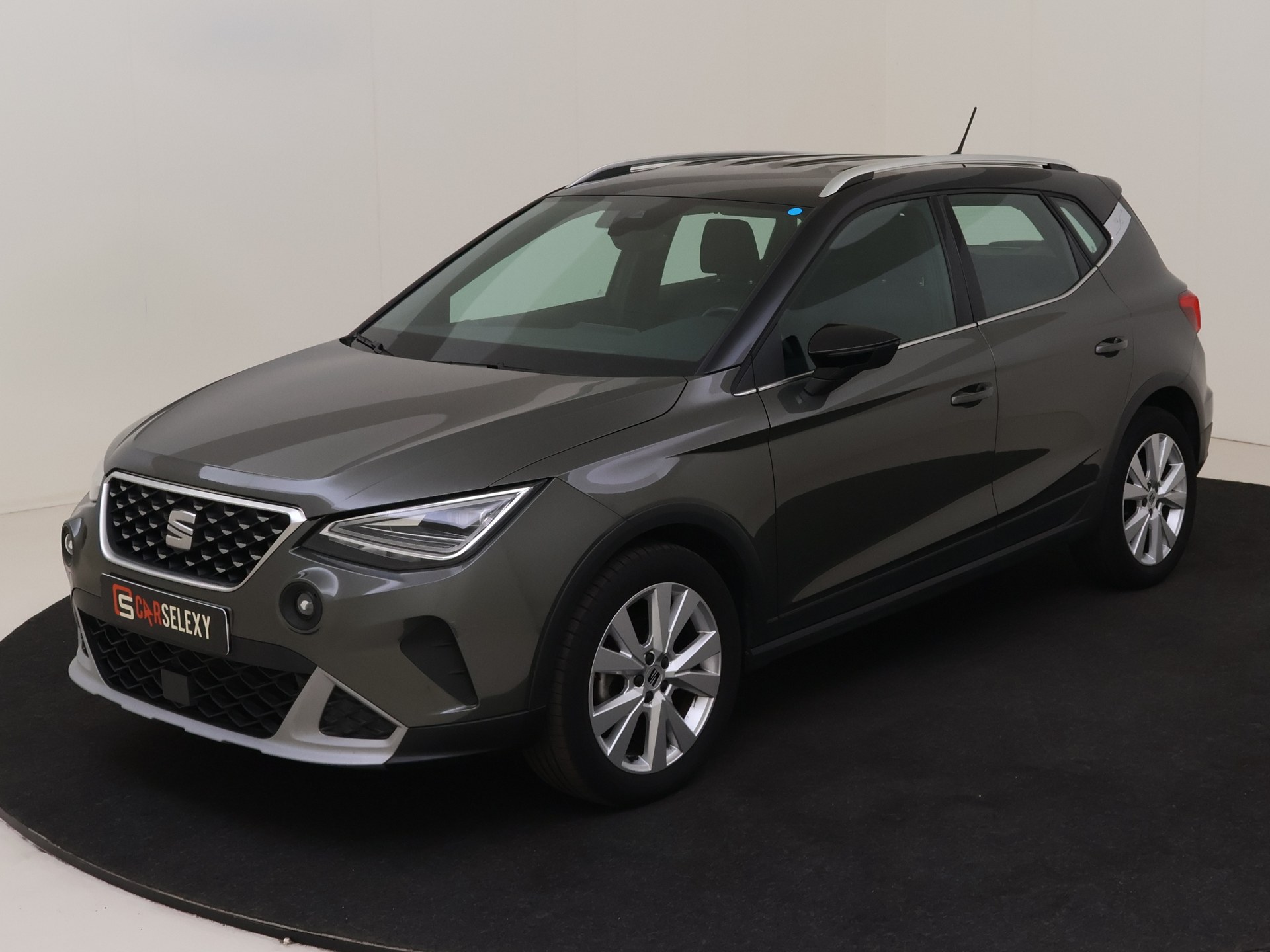 SEAT Arona 1.0 TSI FR Xperience Business Connect van Vakgarage Anne Knol in Scharnegoutum