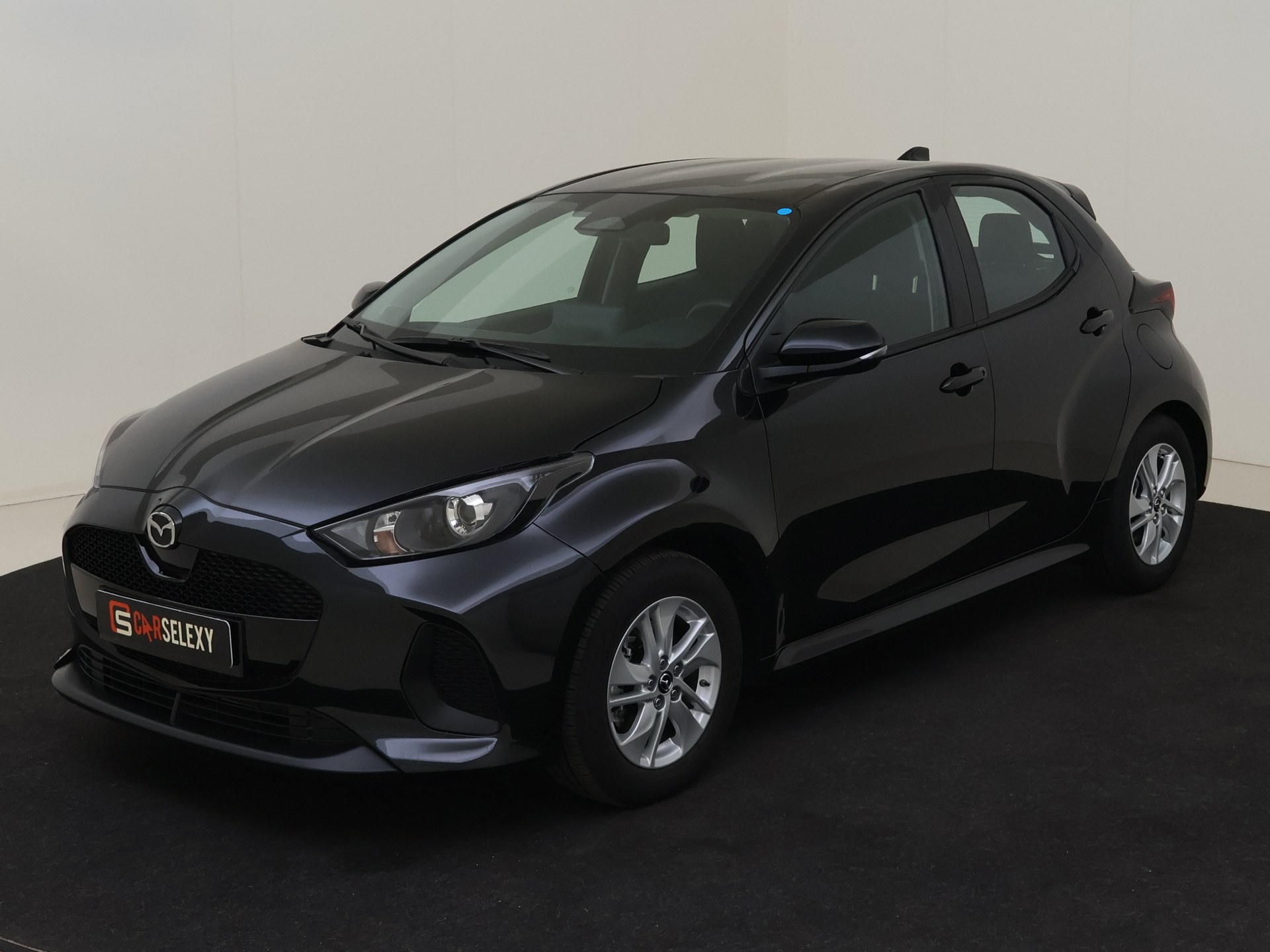 Mazda 2 Hybrid 1.5 Centre-line/Automaat/ACC van Autobedrijf Moret B.V. in Terneuzen