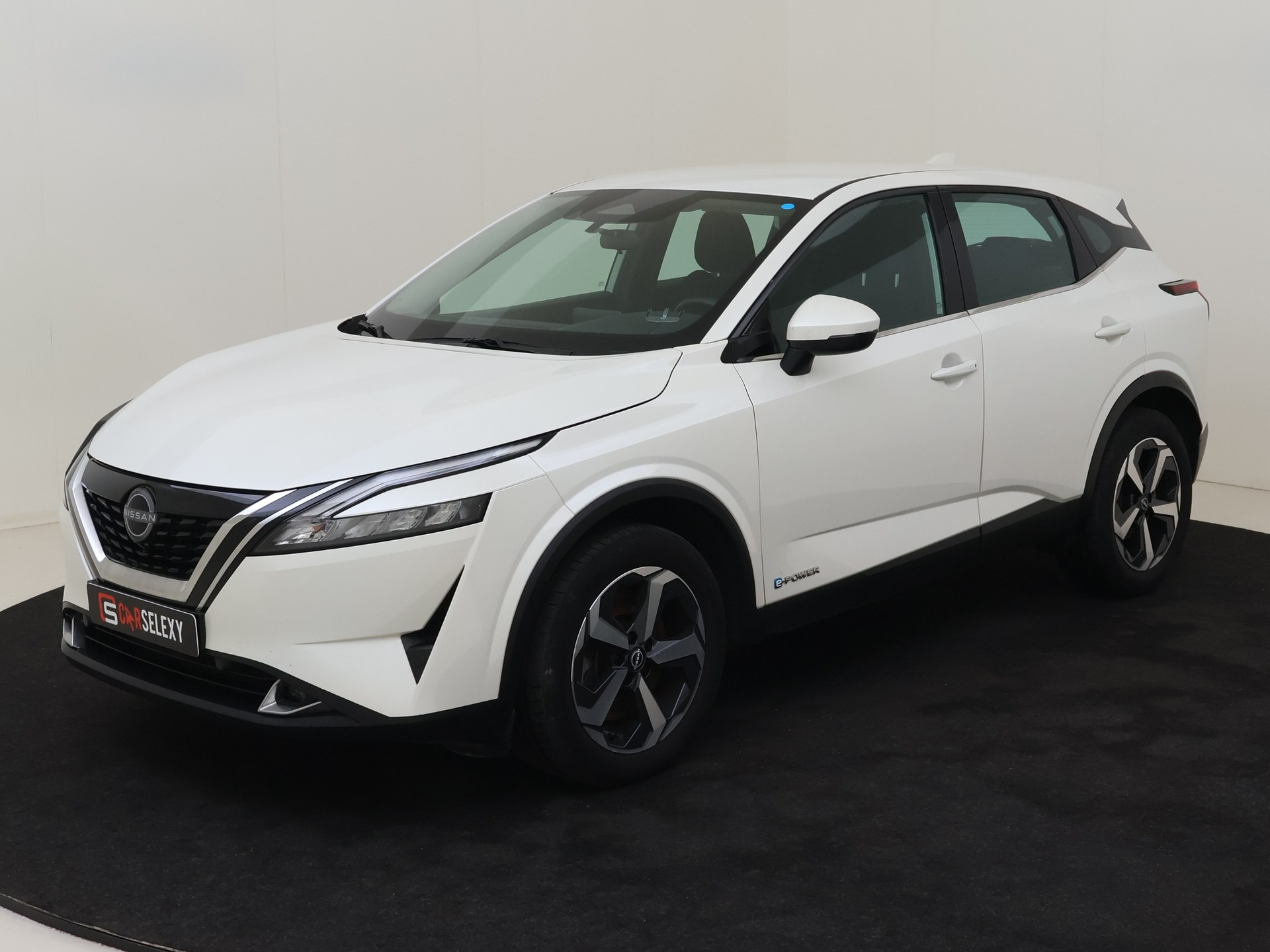 Nissan QASHQAI 1.5 e-Power Acenta *ACC & 18inch* van Autobedrijf van de Bunte B.V. in Harderwijk