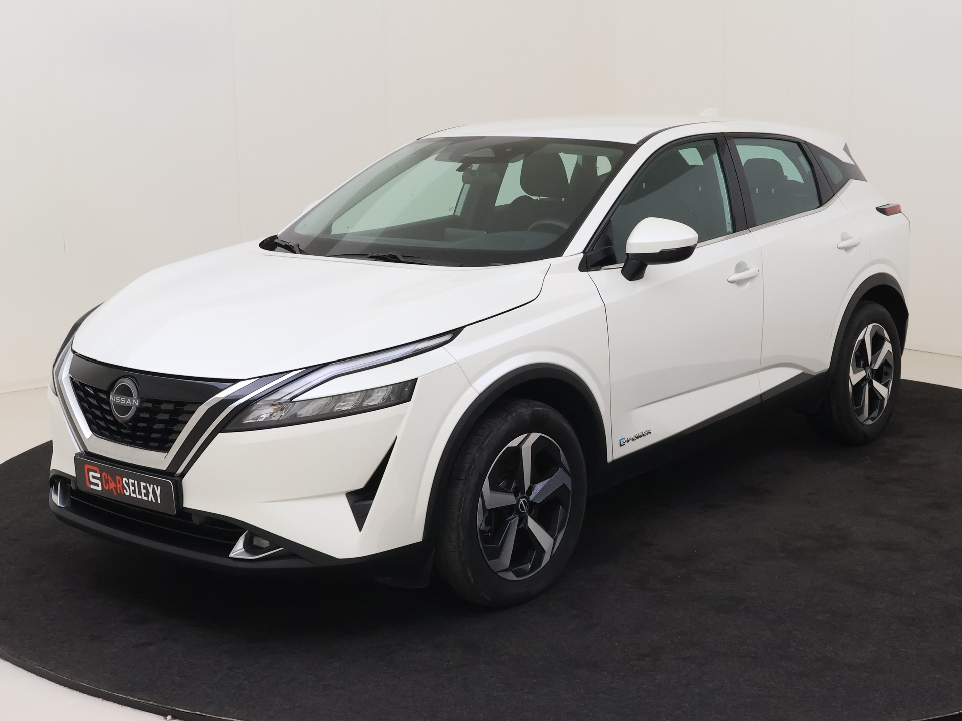 Nissan QASHQAI 1.5 e-Power Business Premium van Autobedrijf Roberts Kerketuinen in Den Haag