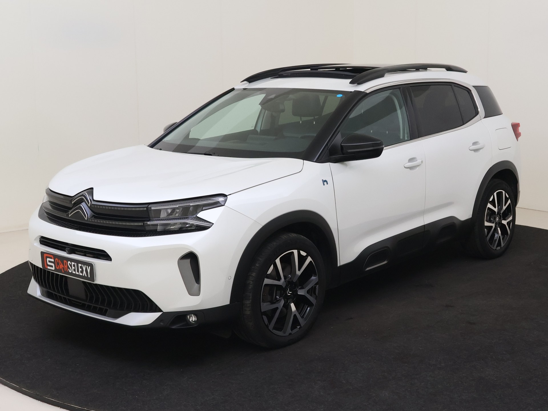 Citroën C5 Aircross 225PK Plug-In Hybrid Shine Pack Pano van Landelijke Voorraad in 