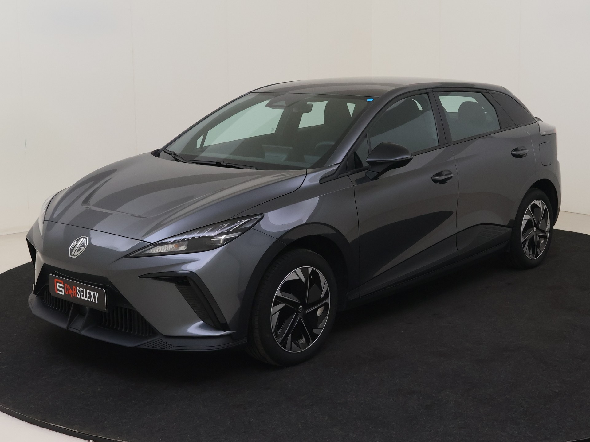 MG Mg4 electric Standard 51 kWh van Jan van Dijk in Brielle