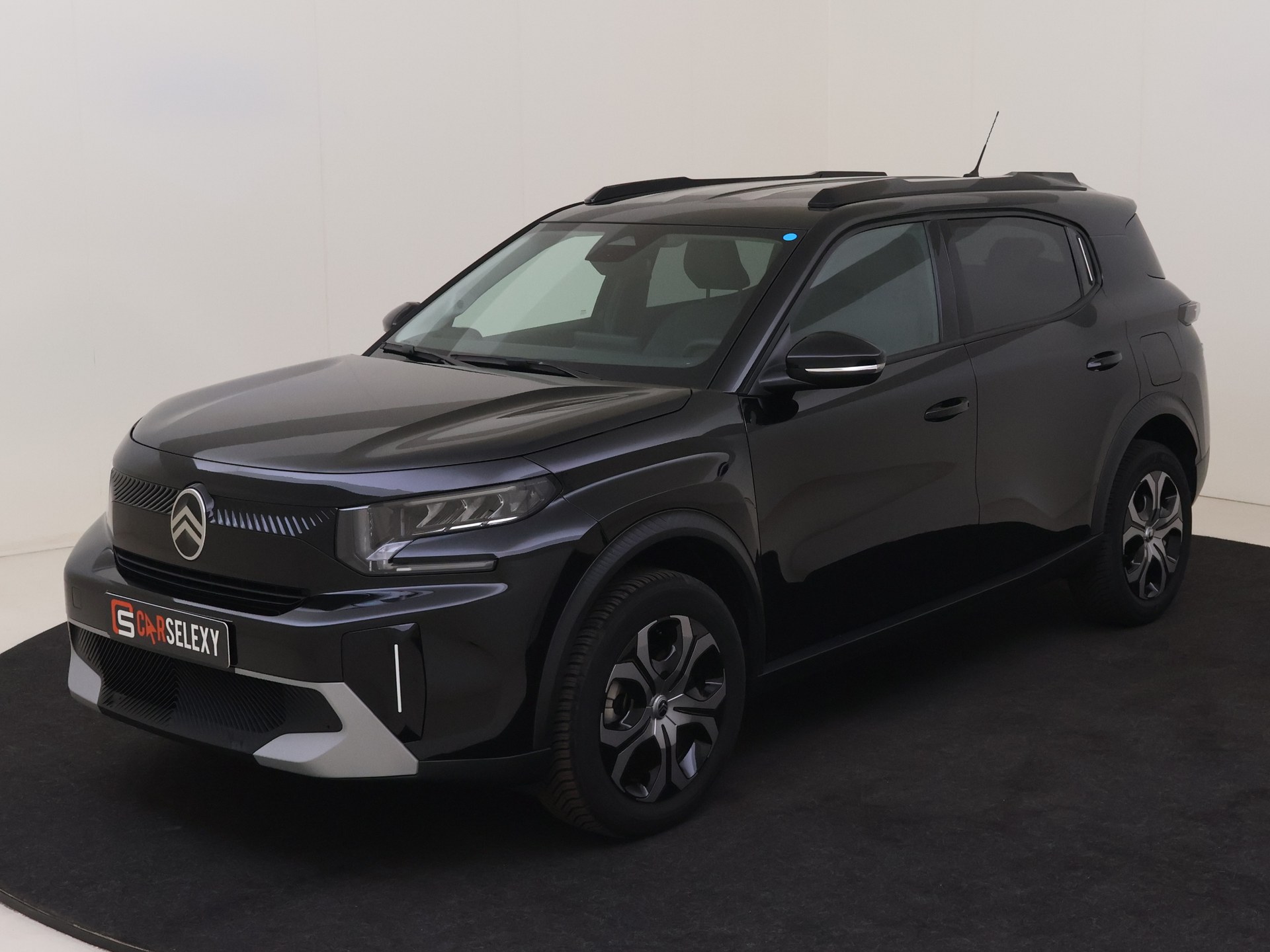 Citroën C3 Aircross 1.2 Hybrid (145Pk) Plus LED Camera AllSeason Banden Géén Afleverkosten van Autobedrijf Ambergen Winschoten in Winschoten