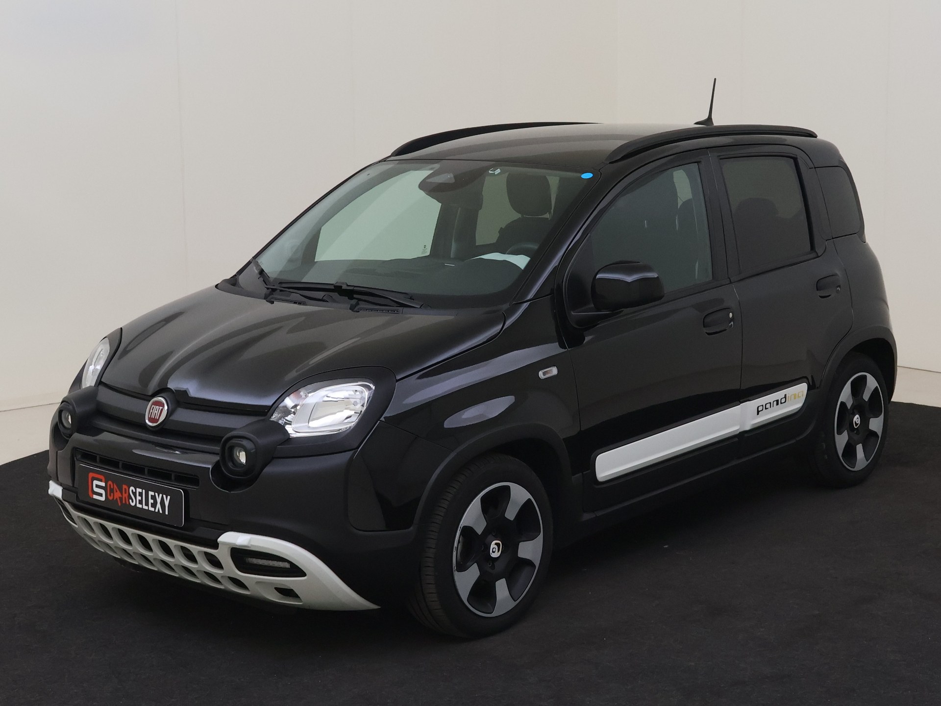 Fiat Panda Pandina 1.0 Hybrid Cross van Wijnand's Auto Service  in Bunschoten