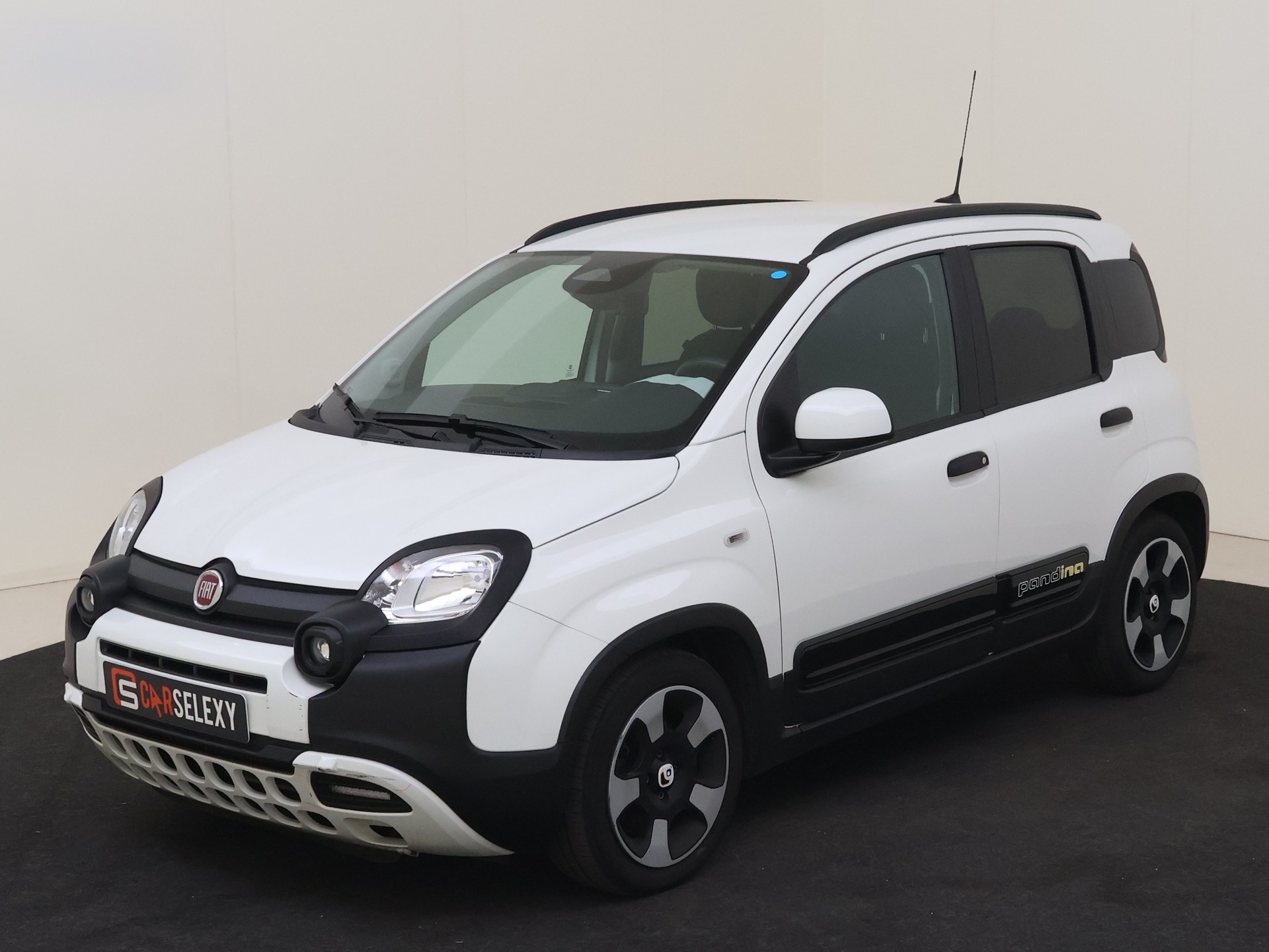 Fiat Pandina 1.0 Hybrid 70PK Cross van Landelijke Voorraad in 