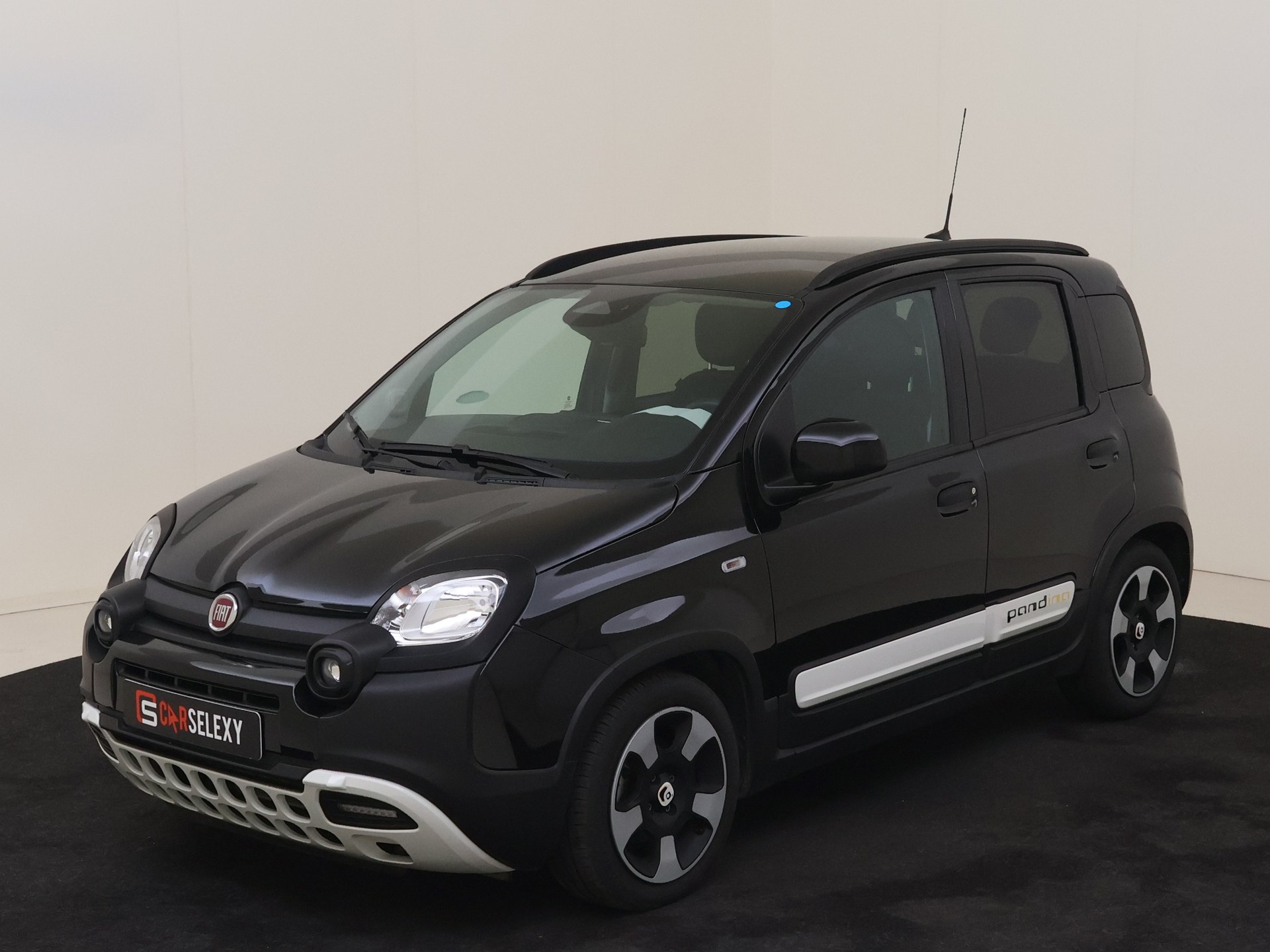 Fiat  Pandina 1.0 Hybrid 70PK Cross van Landelijke Voorraad in 