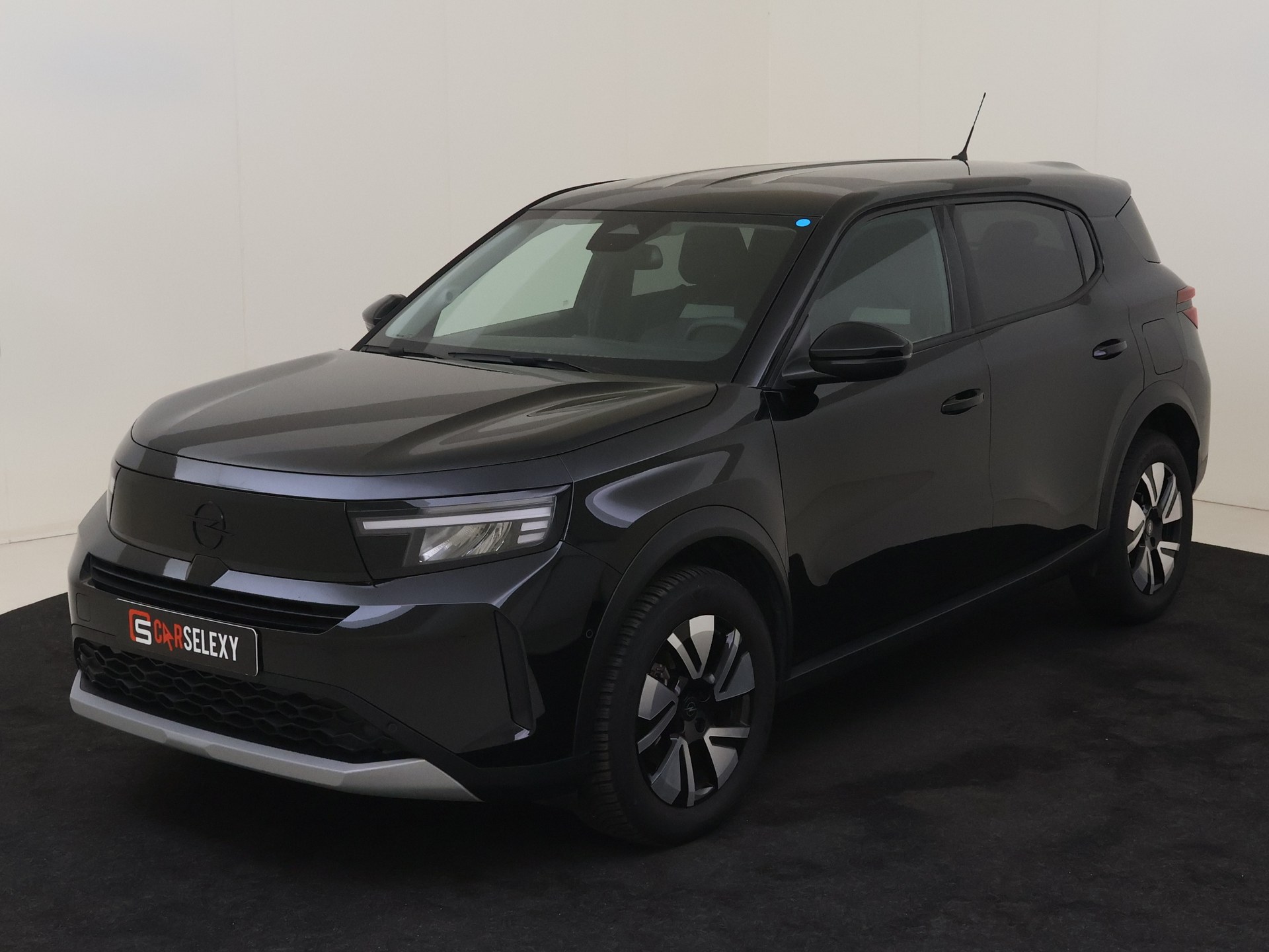 Opel Frontera 1.2 T. Hybrid GS van Autobedrijf H. Kuper in Siddeburen