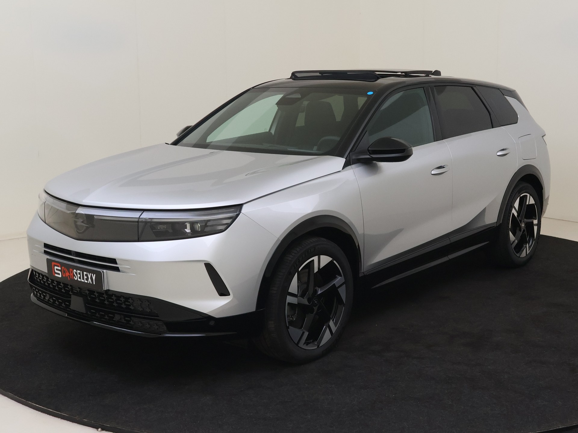 Opel Grandland 1.6 Turbo PHeV Ultimate Pano Full Options Géén Afleverkosten van Autobedrijf Ambergen Stadskanaal in Stadskanaal