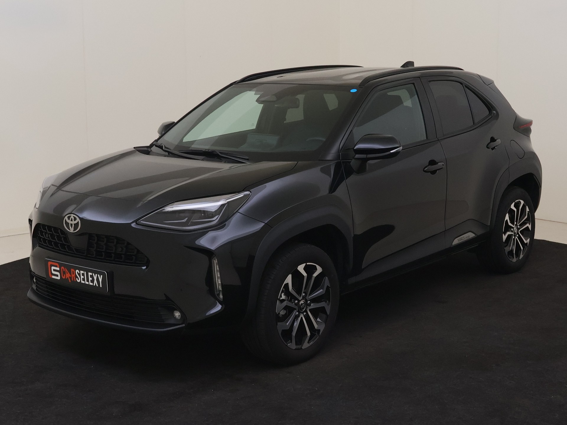 Toyota Yaris Cross 1.5 Hybr 130 Dynamic van Autobedrijf H. Kuper in Siddeburen